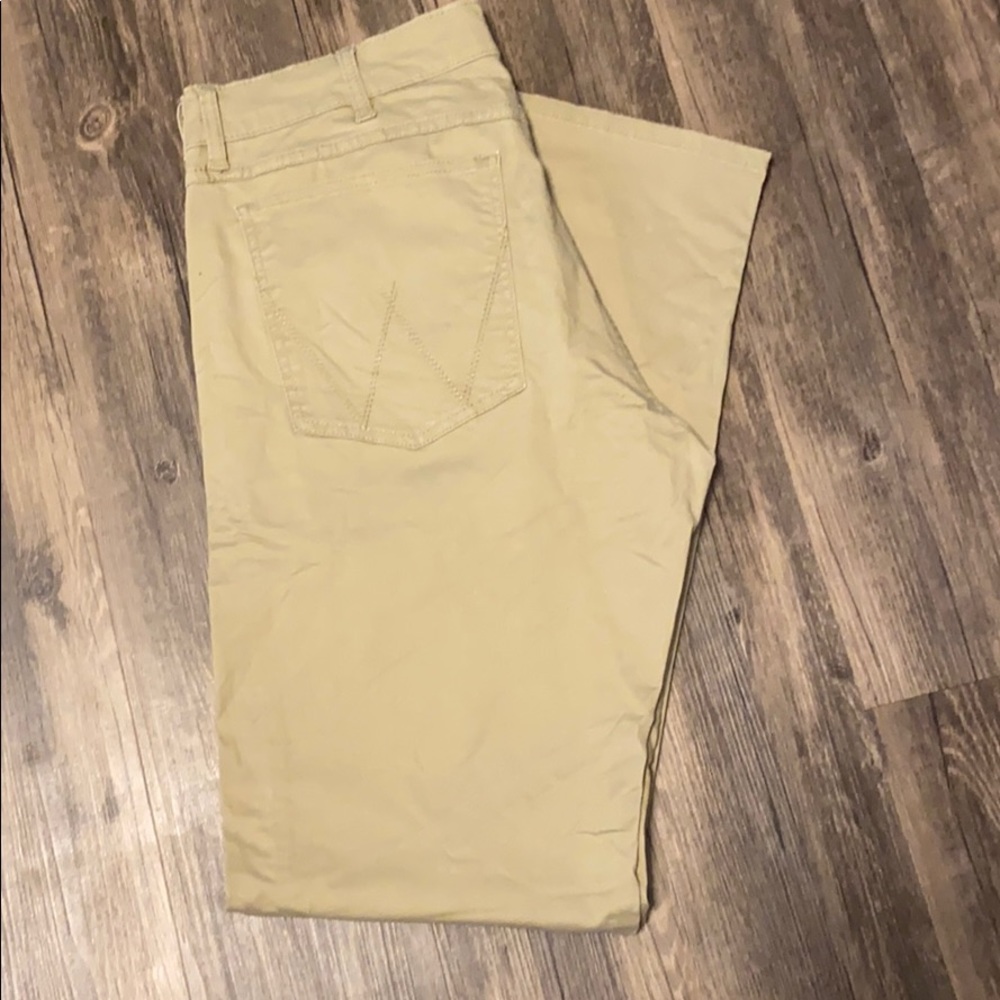 Men’s Wrangler Khakis
